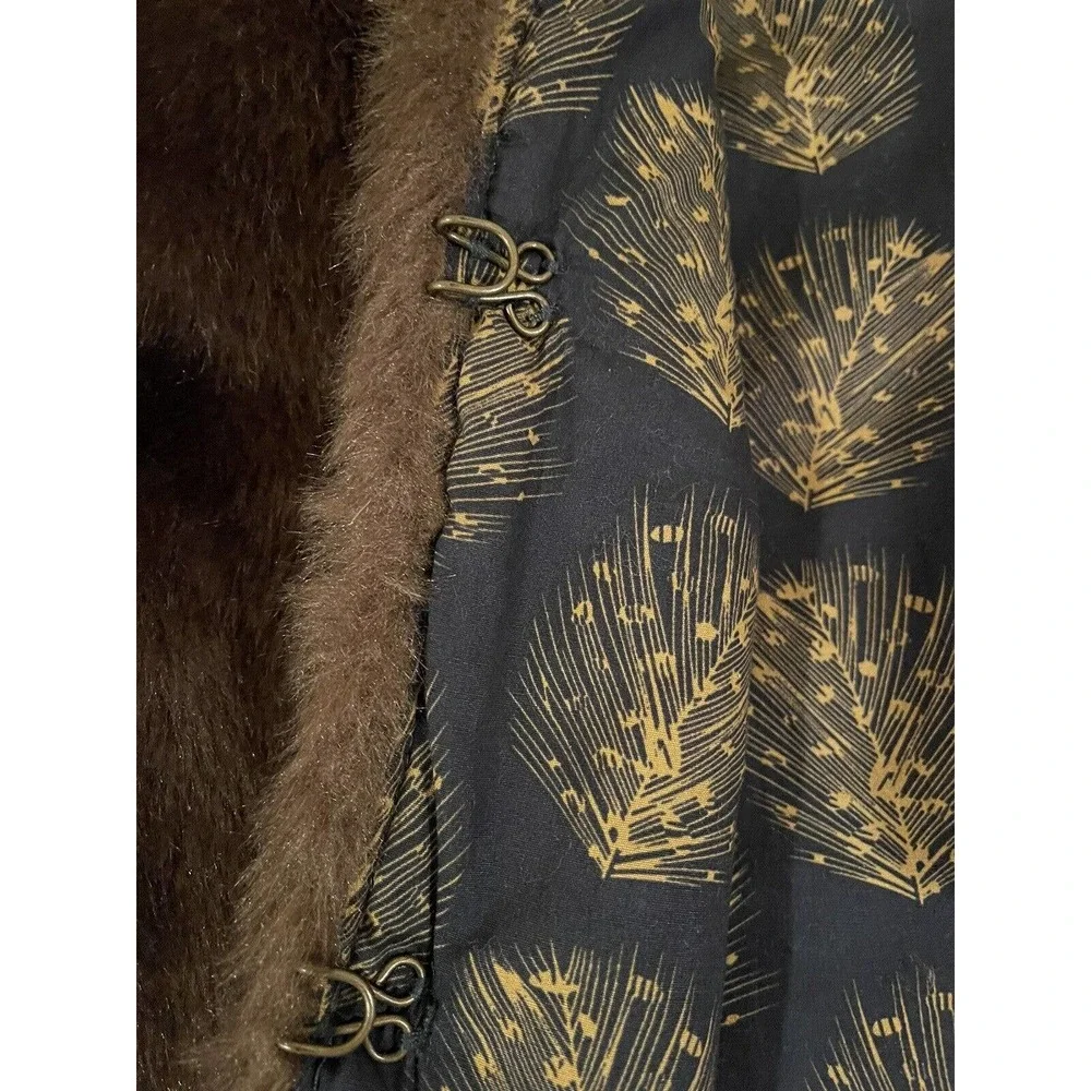 Anthropologie Sanctuary Clothing Los Angeles Womens Faux Fur Brown Vest Sz Small - Picture 9 of 9